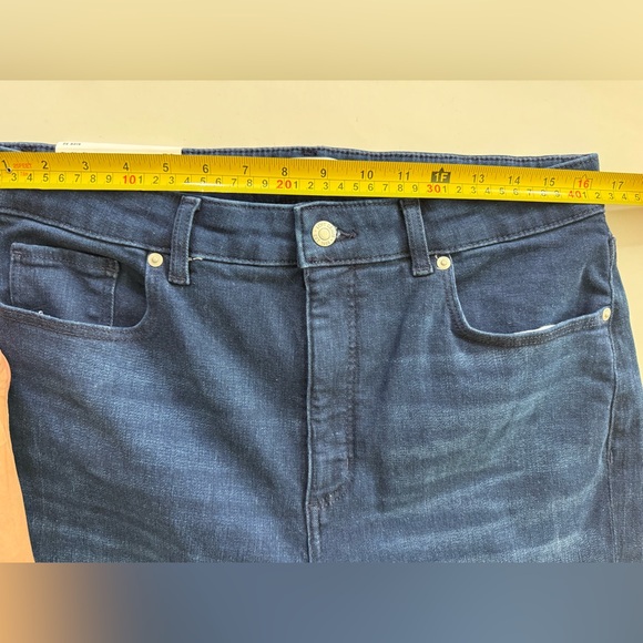 LOFT Curvy High Rise Slim Flare Jeans in Dark Wash Size 32/14 NWT - Picture 13 of 16